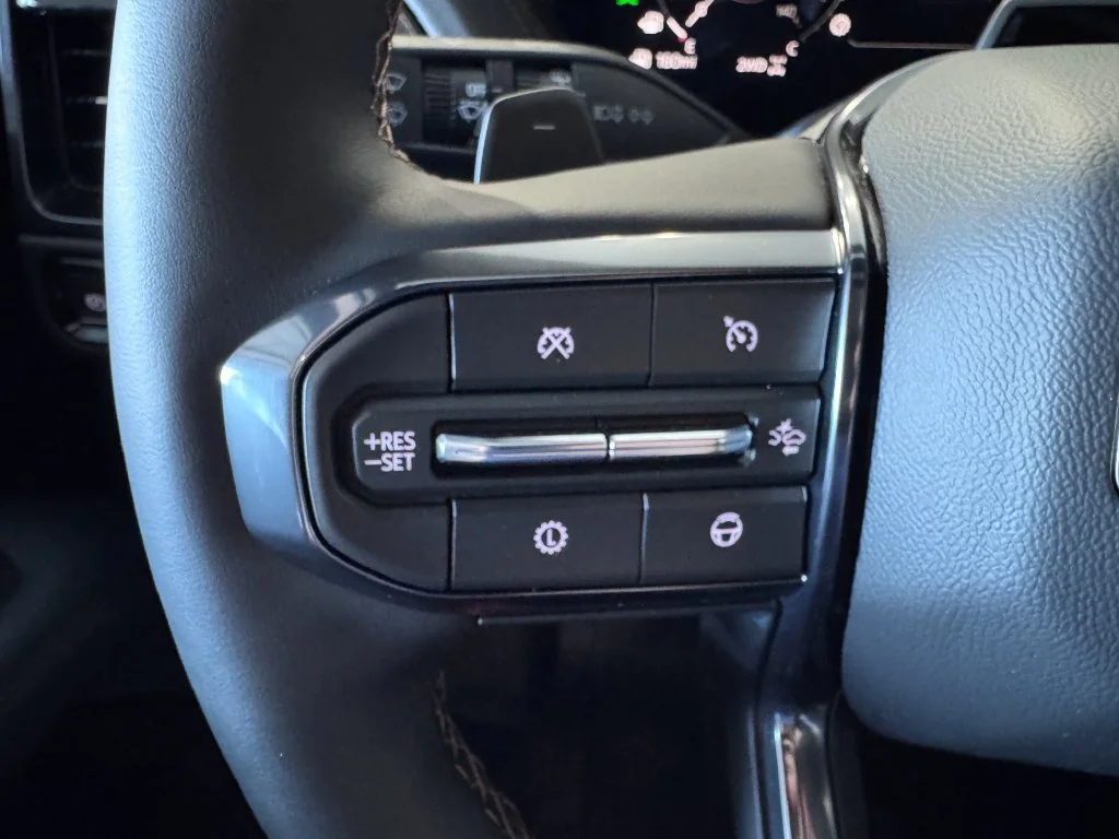 2026 GMC Yukon AT4 - Photo 18