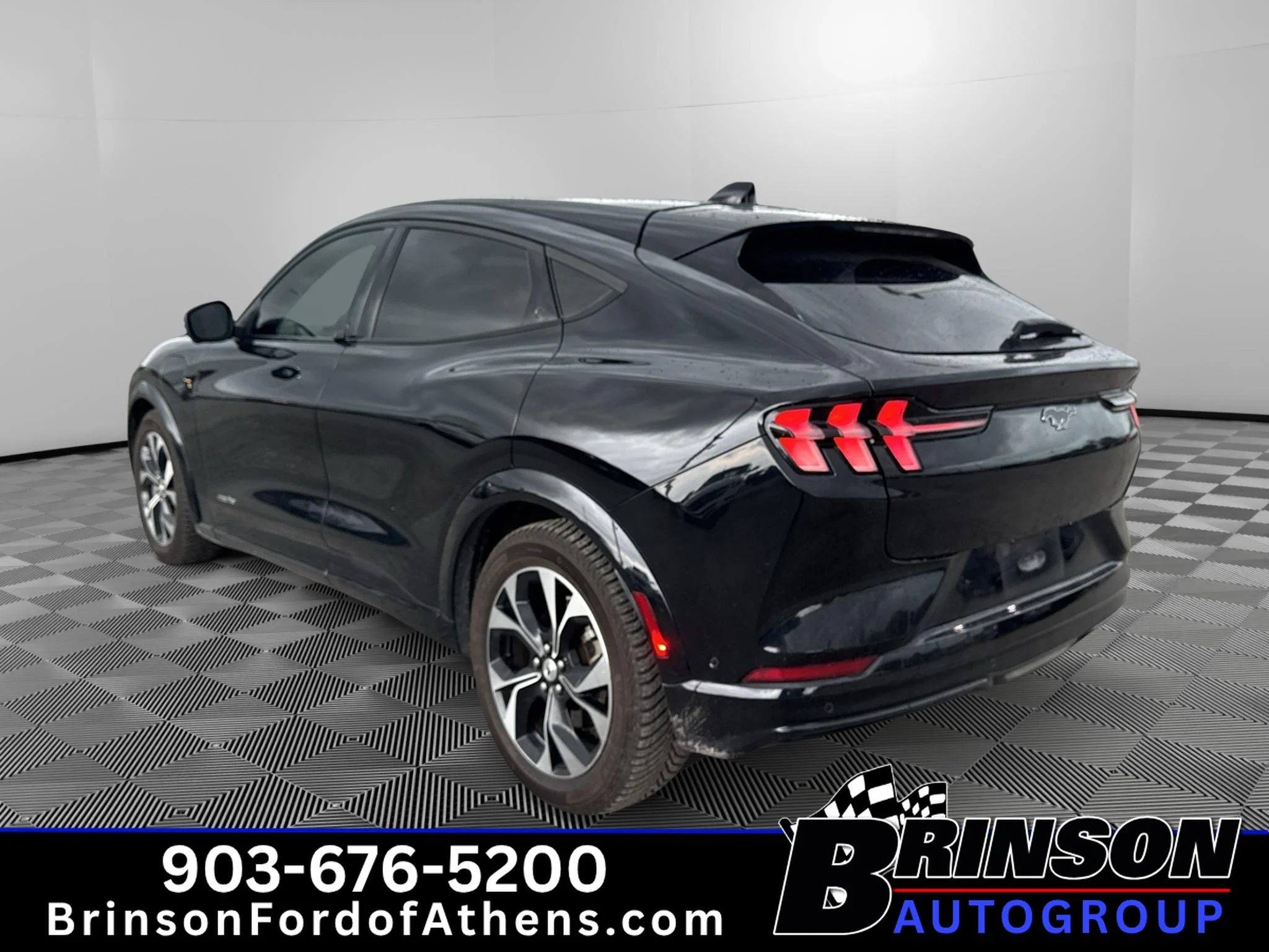 Used 2021 Shadow Black Ford Premium image 7