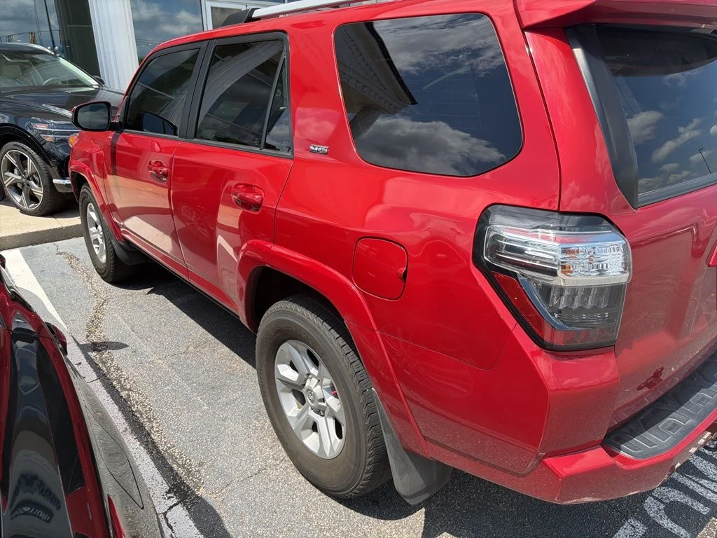 Used 2022 Red Toyota SR5 image 3