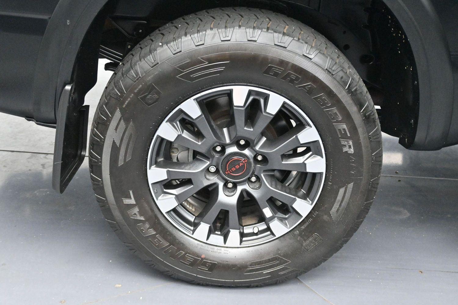 Used 2024 Super Black Nissan PRO-4X image 34