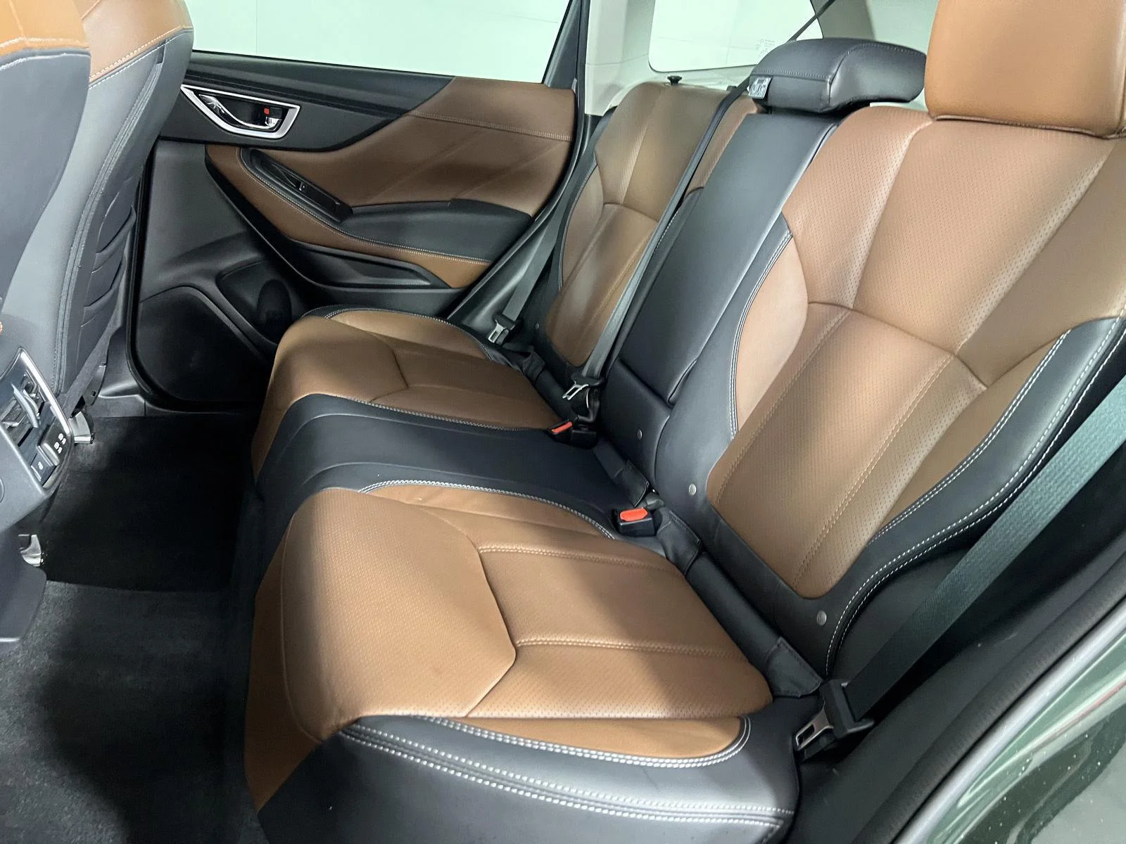 Used 2023 Cascade Green Silica Subaru Touring image 9