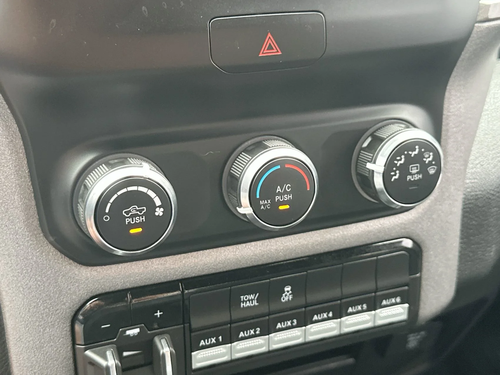 2024 RAM Ram 3500 Chassis Cab Tradesman - Photo 17