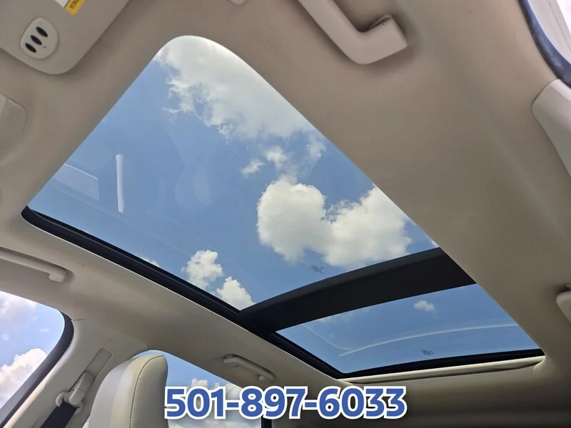Used 2023 White Metallic FORD TITANIUM AWD image 17