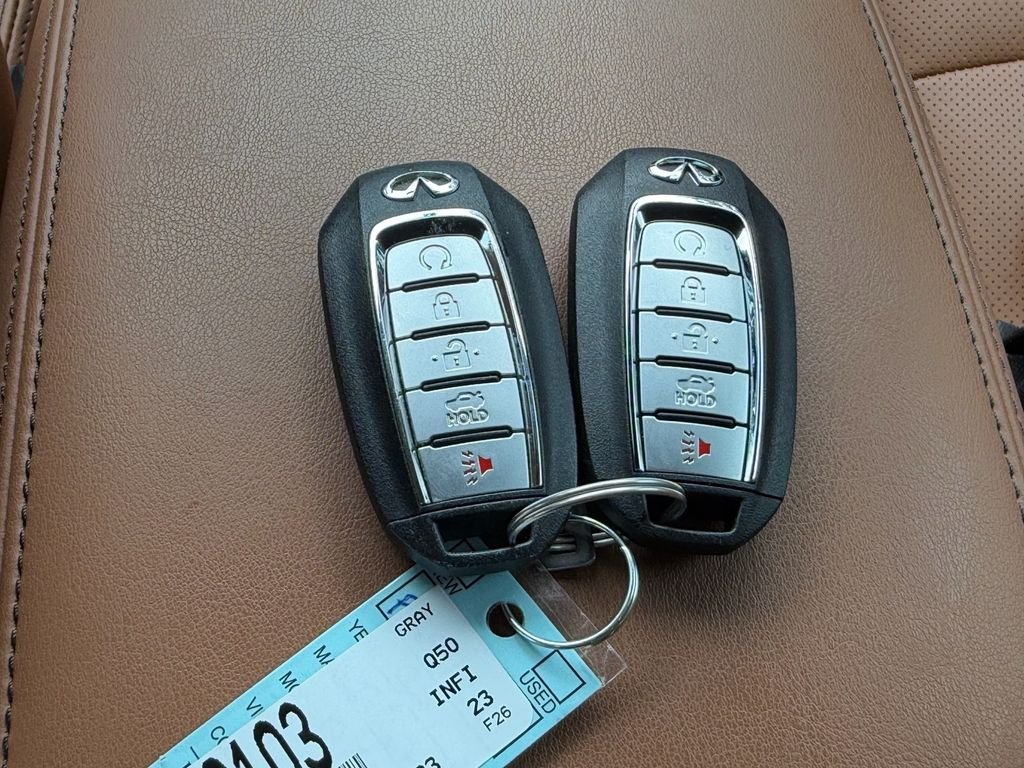Used 2023 Gray INFINITI SENSORY image 21