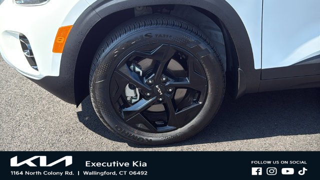 Certified Used 2026 White Kia EX image 8