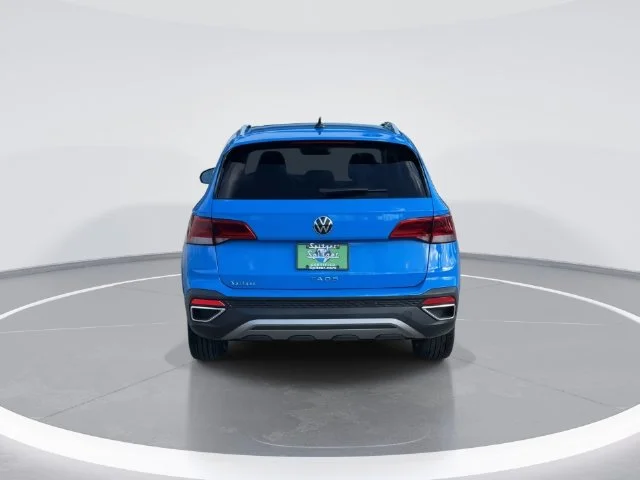 Certified Used 2022  Volkswagen 1.5T SE image 8