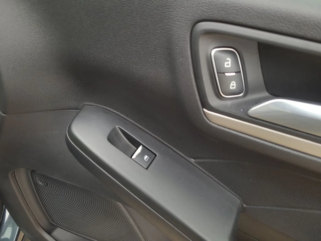 Used 2022 Blue Ford SEL image 10