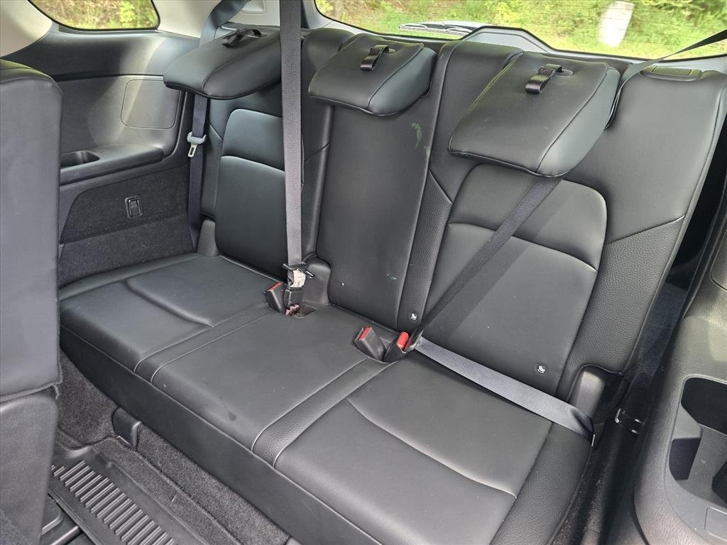 Used 2022 Gray Nissan SL image 11