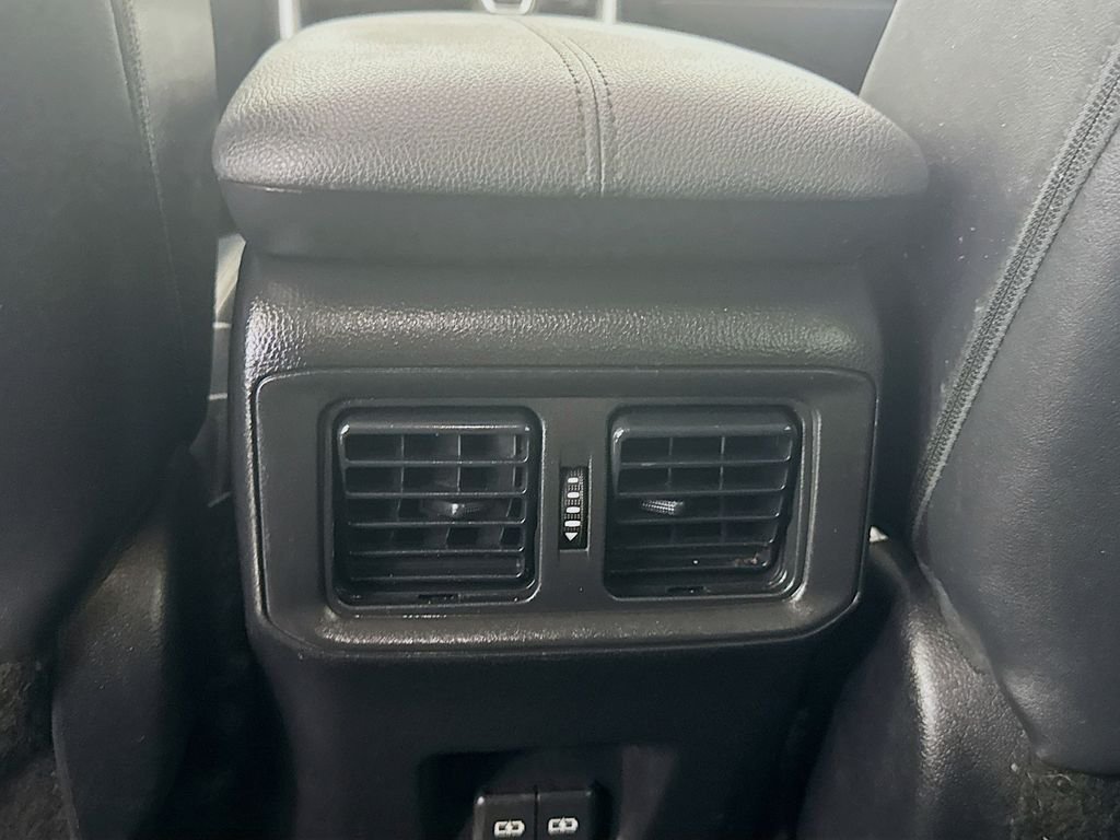 Used 2022 Midnight Black Metallic Toyota XLE Premium image 30