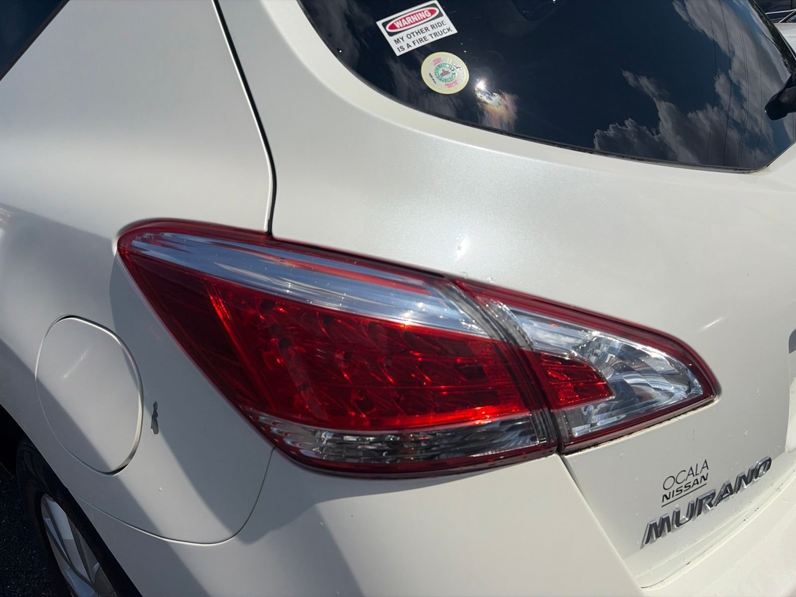 Used 2012 White Nissan SL image 16