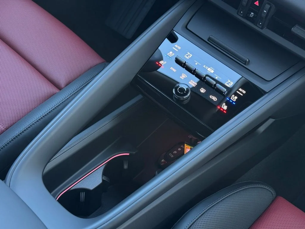 2025 Porsche Macan S - Photo 29