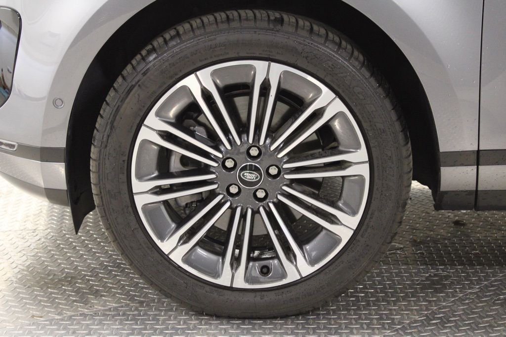 Used 2026 Gray Land Rover S image 27