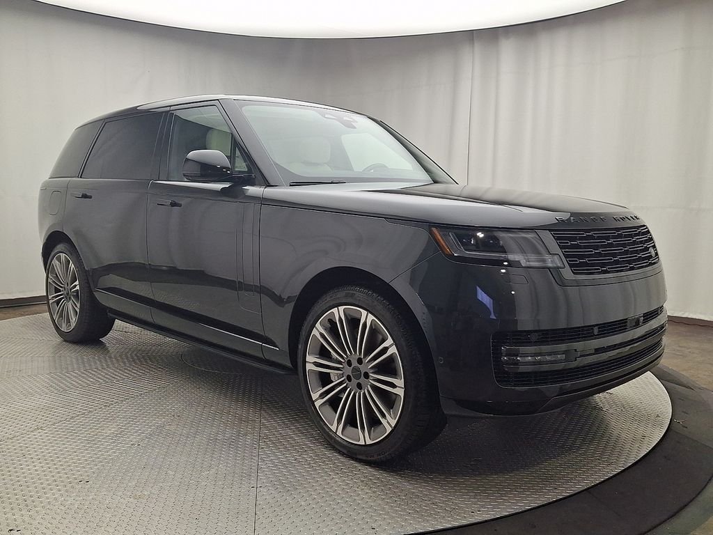 New 2026 Carpathian Grey Land Rover SE image 2