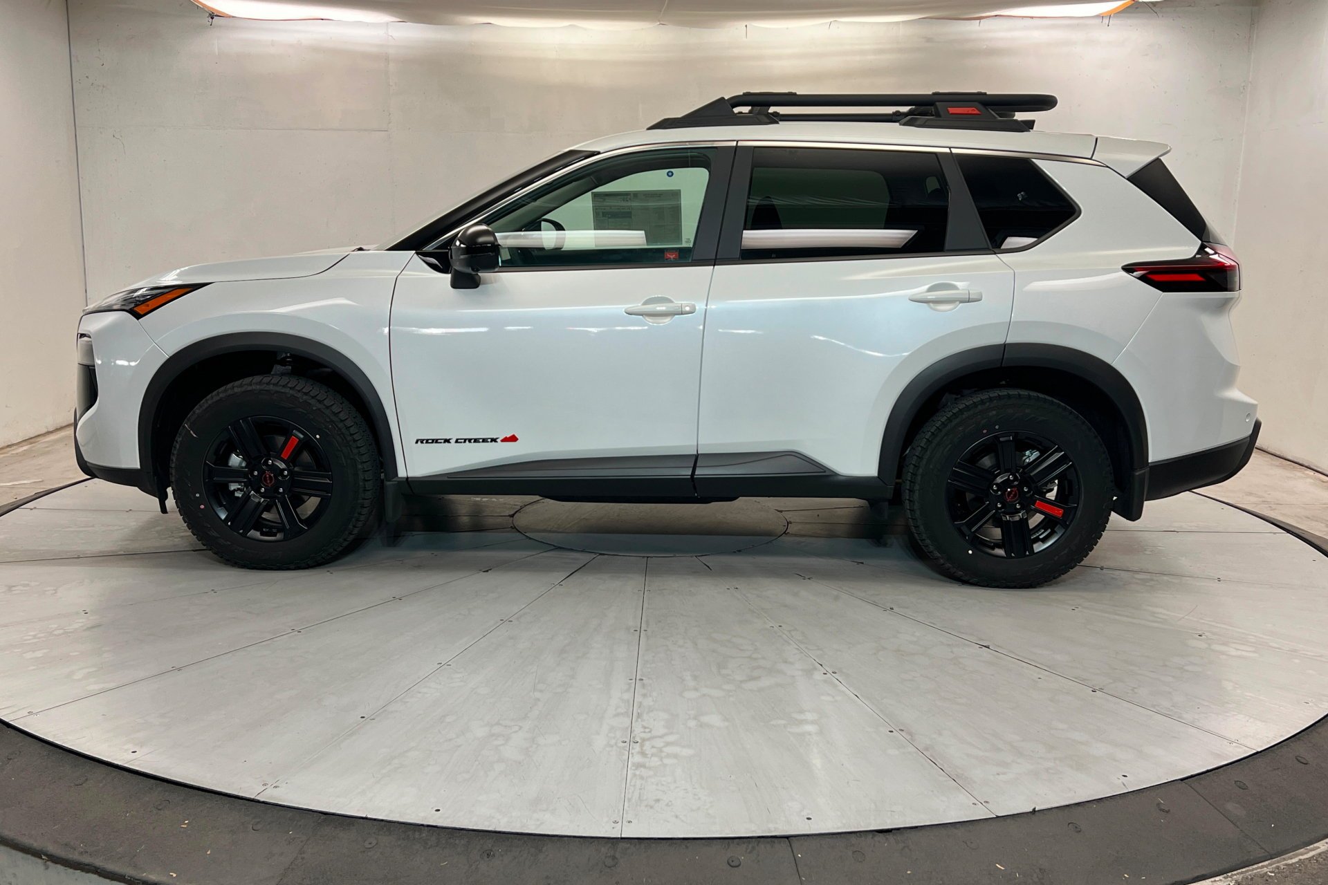 New 2026 Everest White Pearl TriCoat Nissan Rock Creek® image 2
