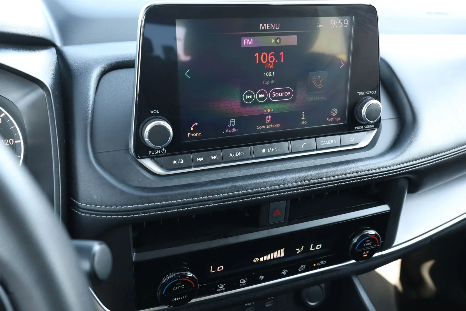 Used 2024 Gray Nissan SV image 18