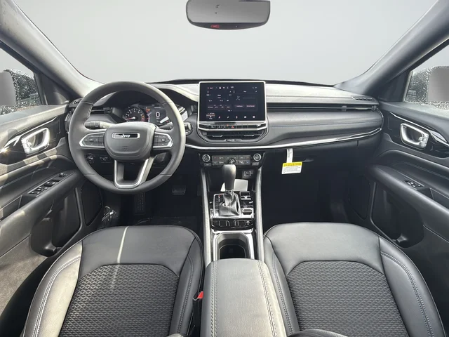 New 2026 Fathom Blue Pearl Coat Jeep Latitude image 15