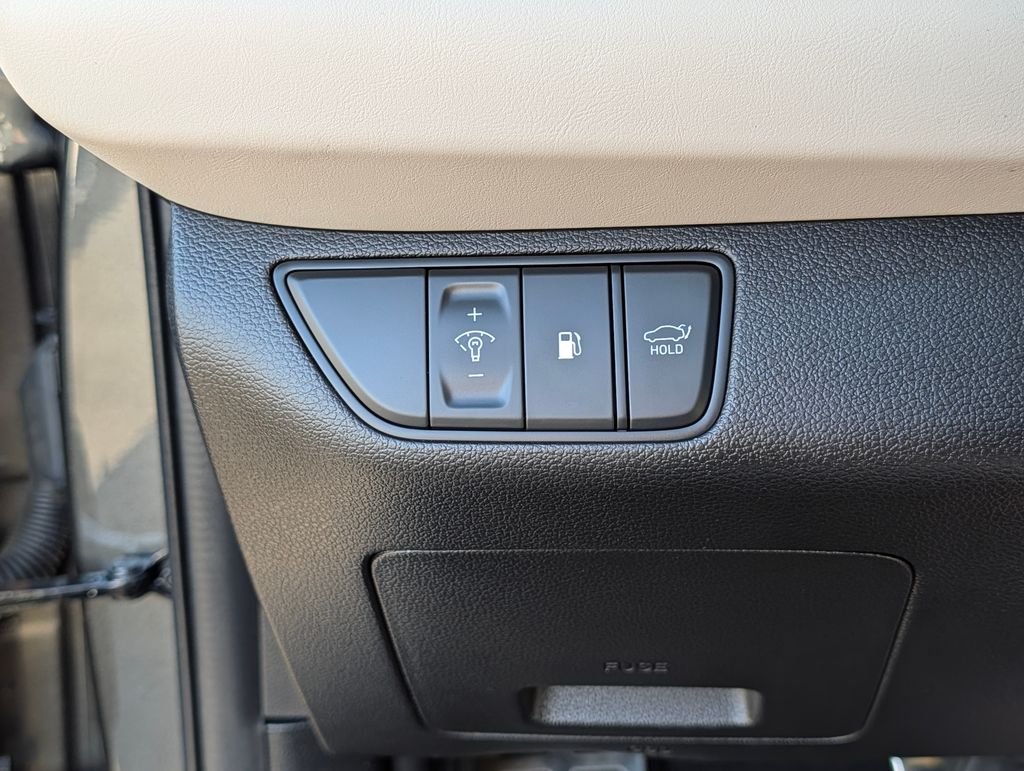 2023 GENESIS G70 Standard - Photo 35