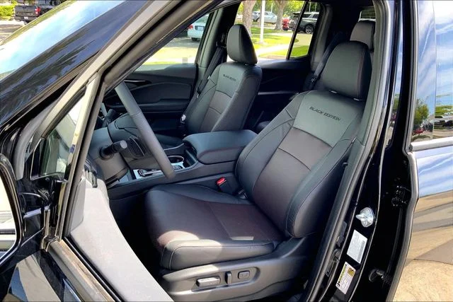 New 2026 Crystal Black Pearl Honda Black Edition image 9
