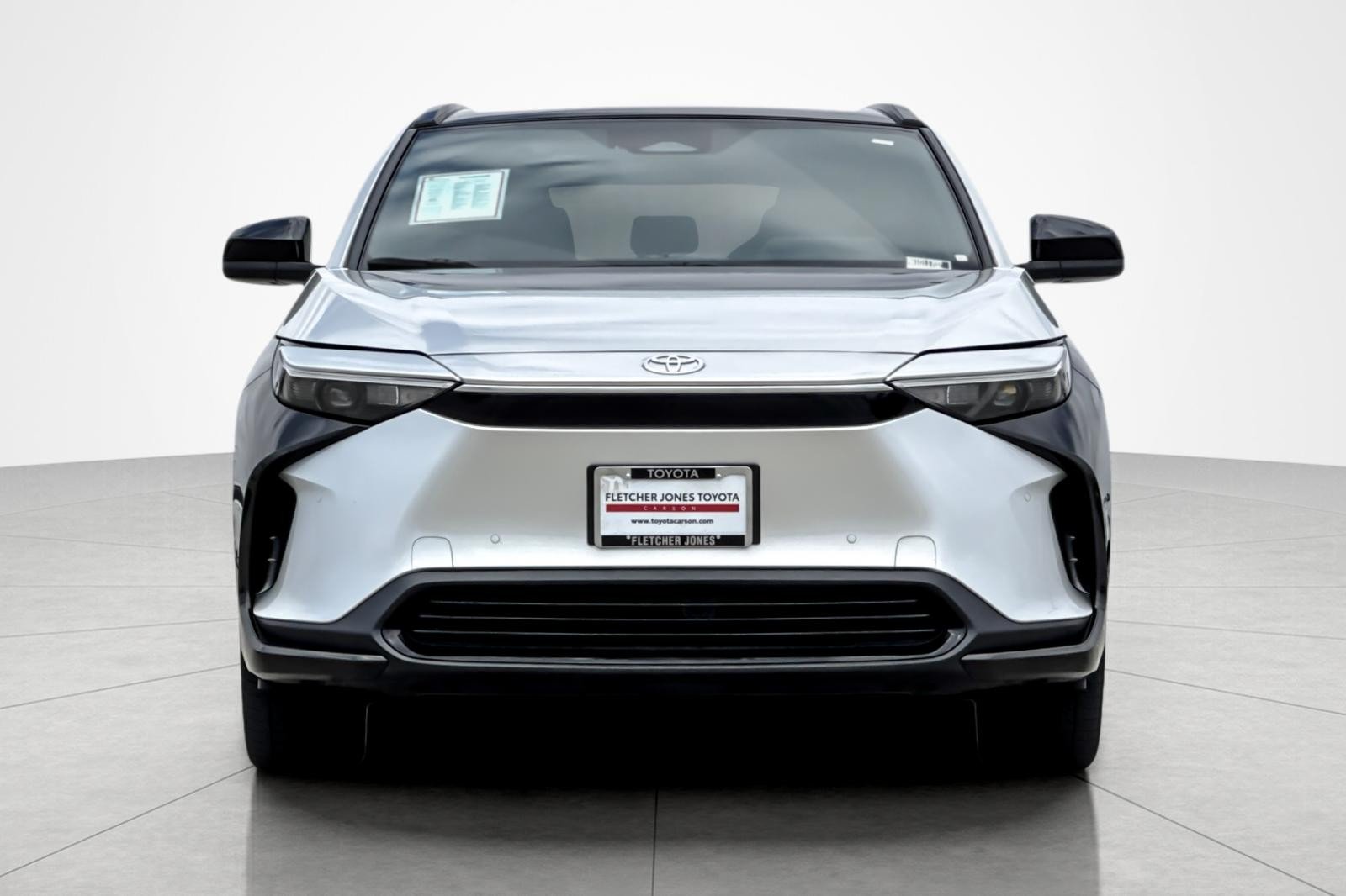 Used 2024 SILVER METALLIC Toyota XLE image 8
