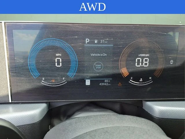 Used 2025 Gray Hyundai SEL image 21