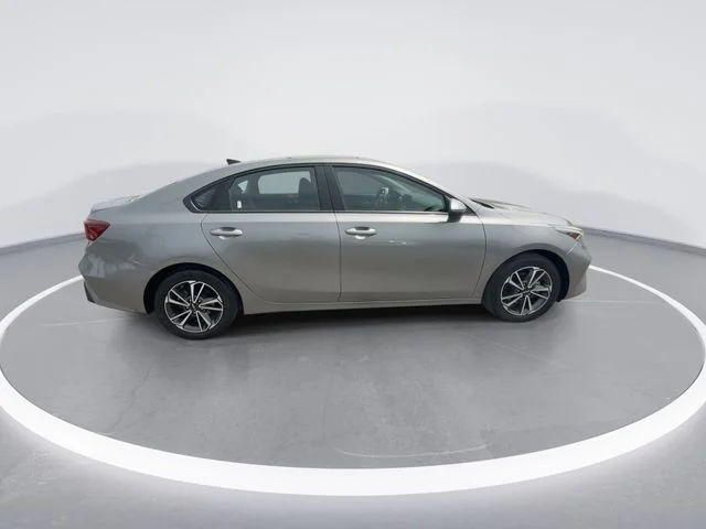Used 2023 Gray Kia LXS image 9
