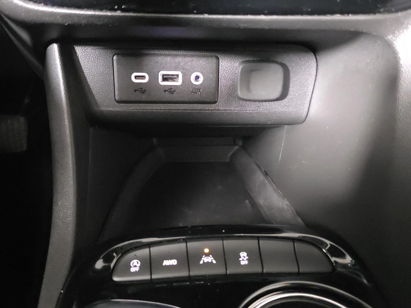 Used 2023 Sapphire Metallic Buick Essence image 20