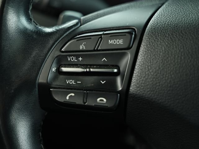 Used 2019 Chalk White Hyundai 2.0 Premium image 25