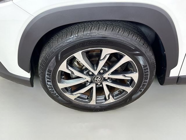 Used 2025 Beige Toyota XLE image 32