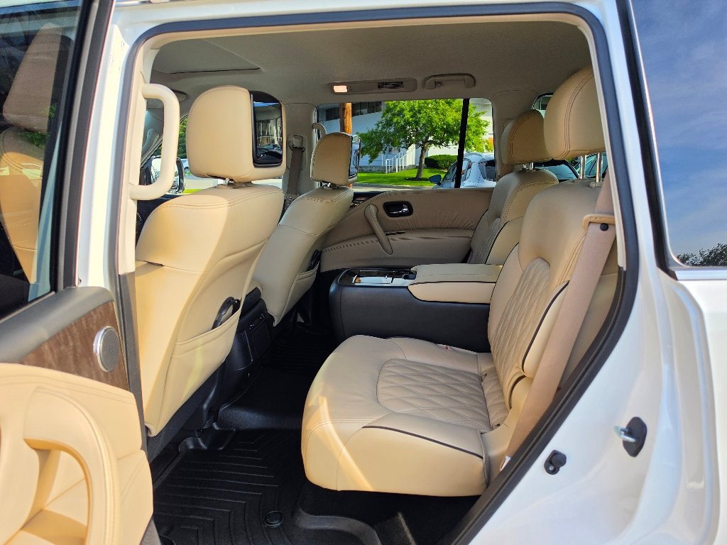 Used 2023 Aspen White TriCoat Nissan Platinum image 36