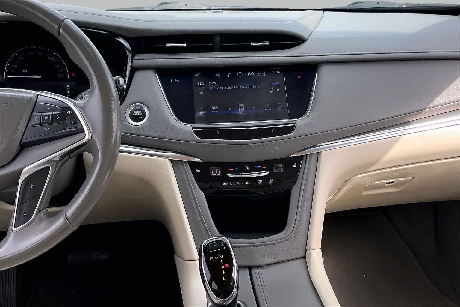 Used 2019 Harbor Blue Metallic Cadillac Luxury FWD image 7