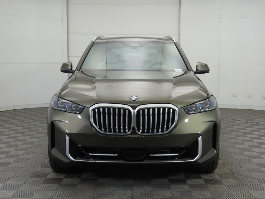 Used 2026 Green Metallic BMW xDrive40i image 2