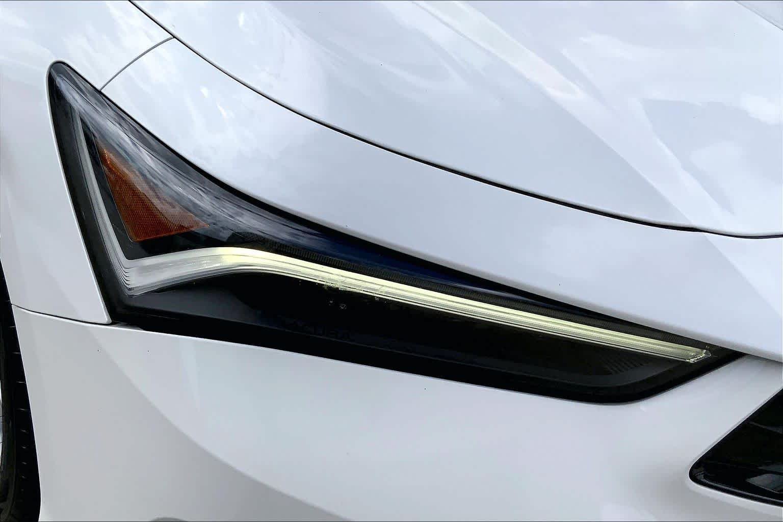 Used 2023 Platinum White Pearl Acura  image 26