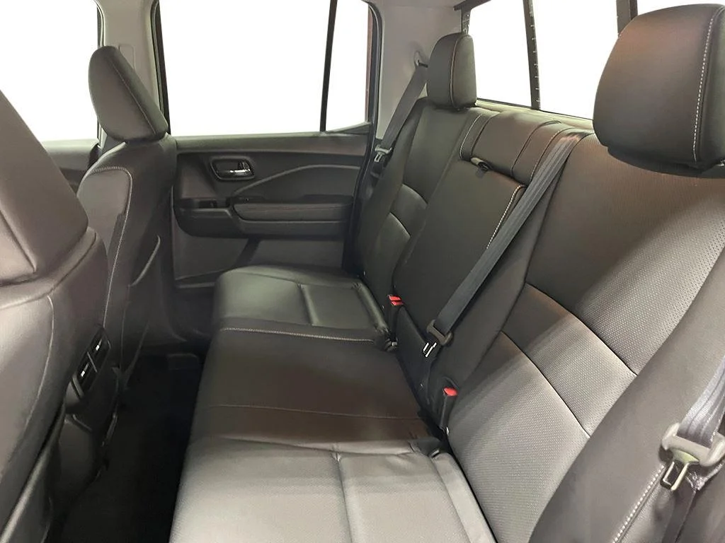 New 2026 Platinum White Pearl Honda RTL image 21