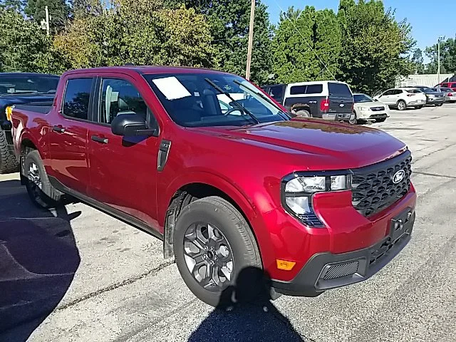 Used 2025 Red Ford XLT image 2