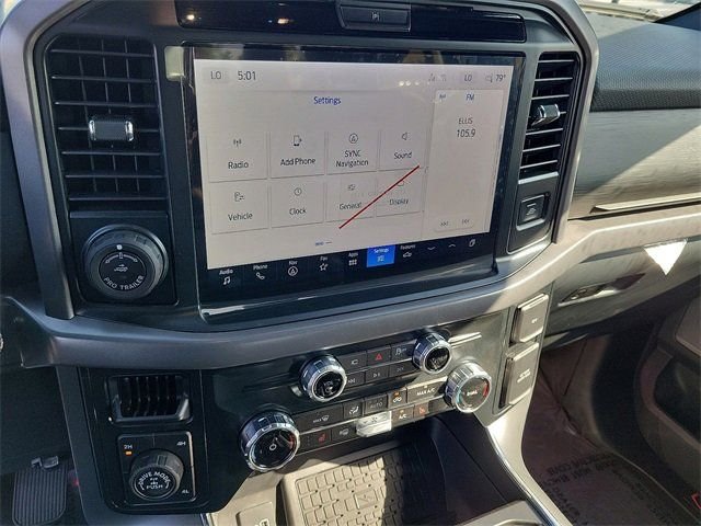 New 2025 Agate Black Metallic Ford XLT image 7