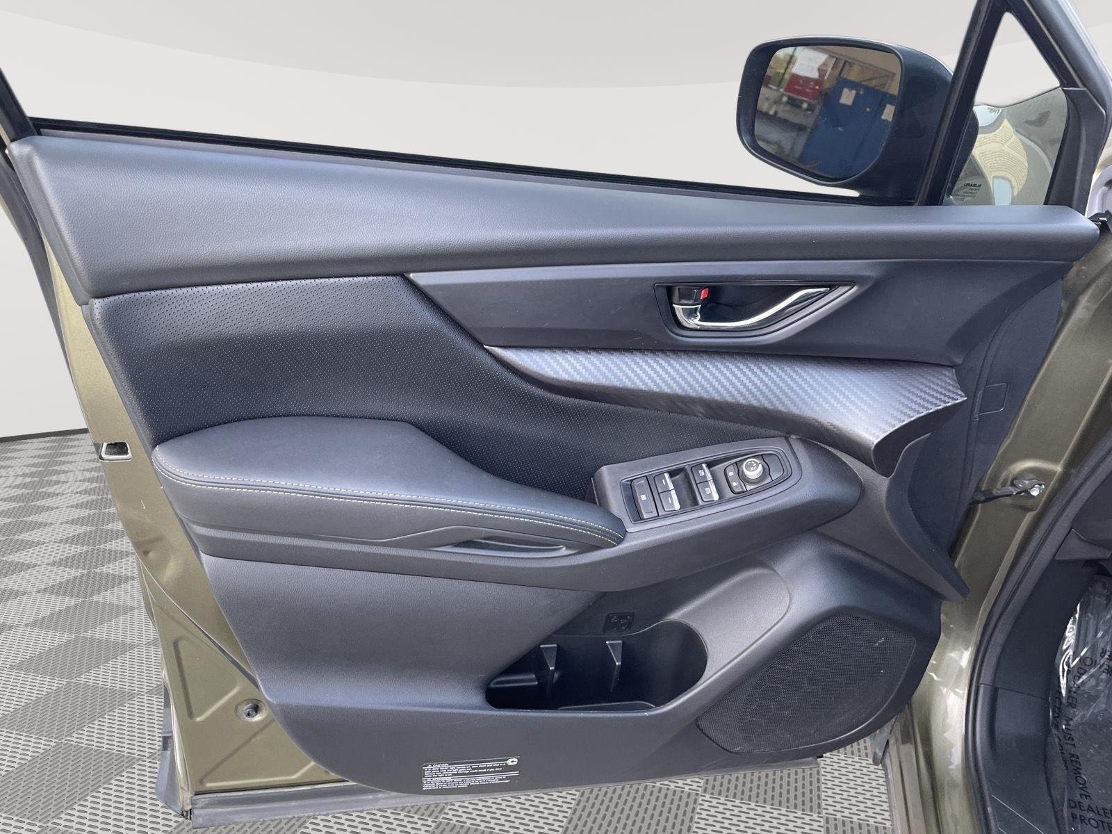 Used 2022 Autumn Green Metallic Subaru Onyx Edition image 24