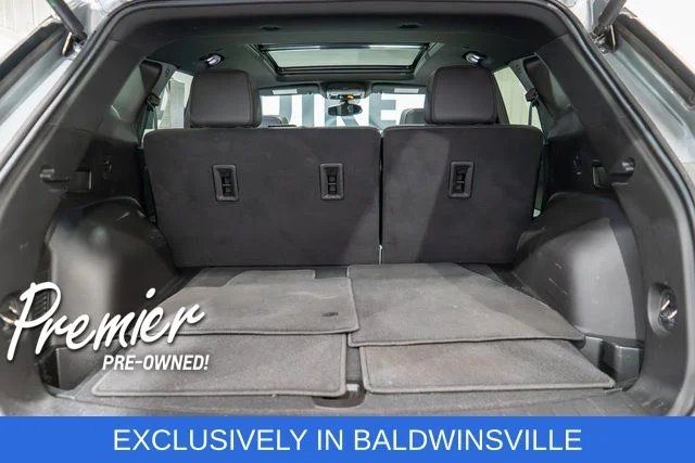 Used 2023 Gray Chevrolet Premier image 9