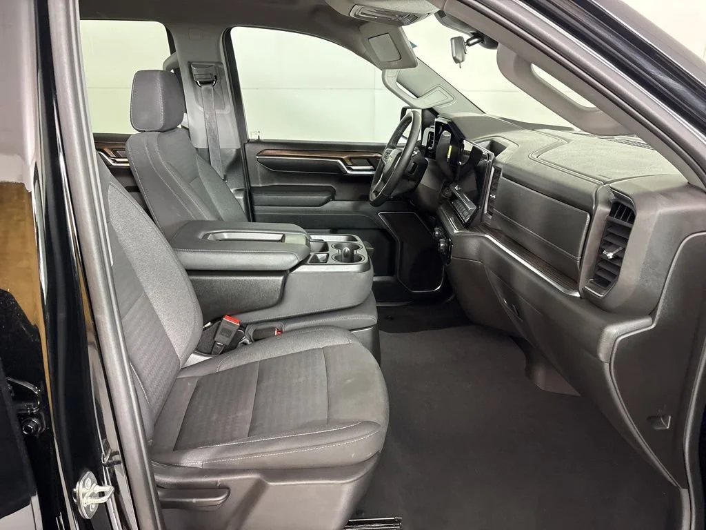 Used 2024 Black Chevrolet LT image 22