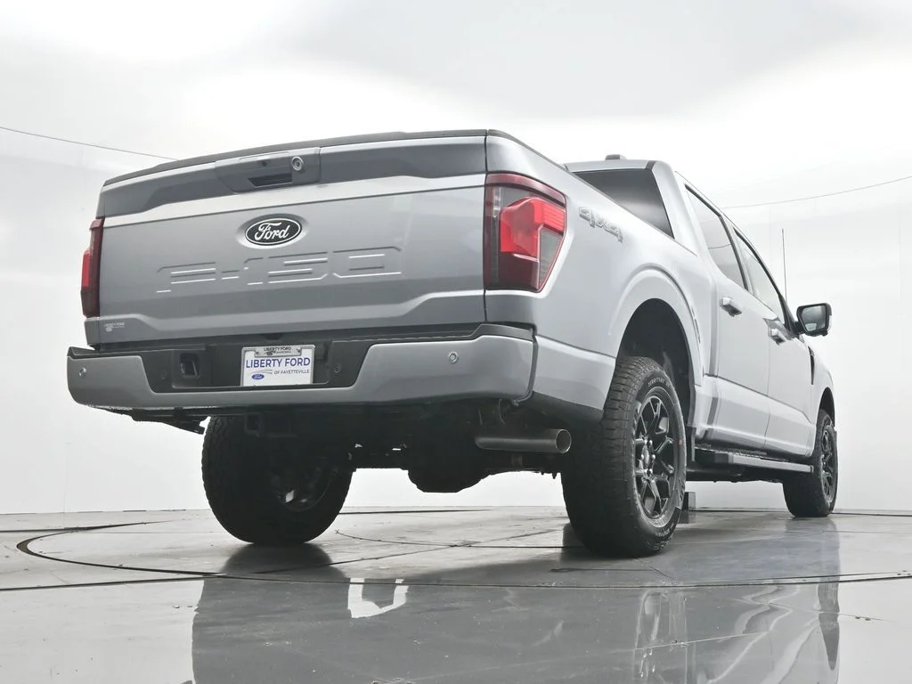New 2026 Iconic Silver Metallic Ford XLT image 39
