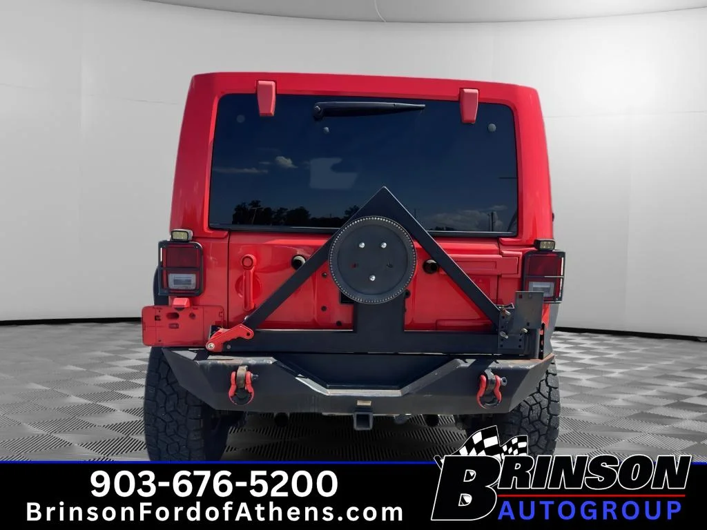 Used 2013 Rock Lobster Clearcoat Jeep Sahara image 6