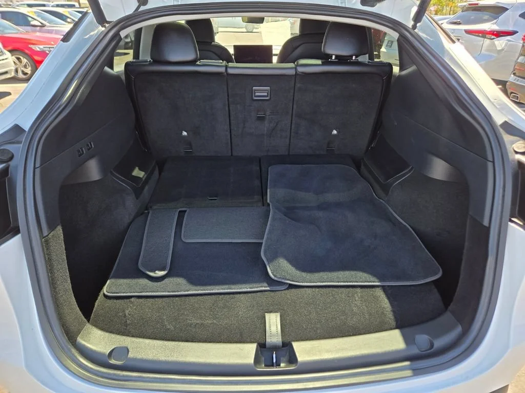 Used 2023 White Tesla Long Range image 13