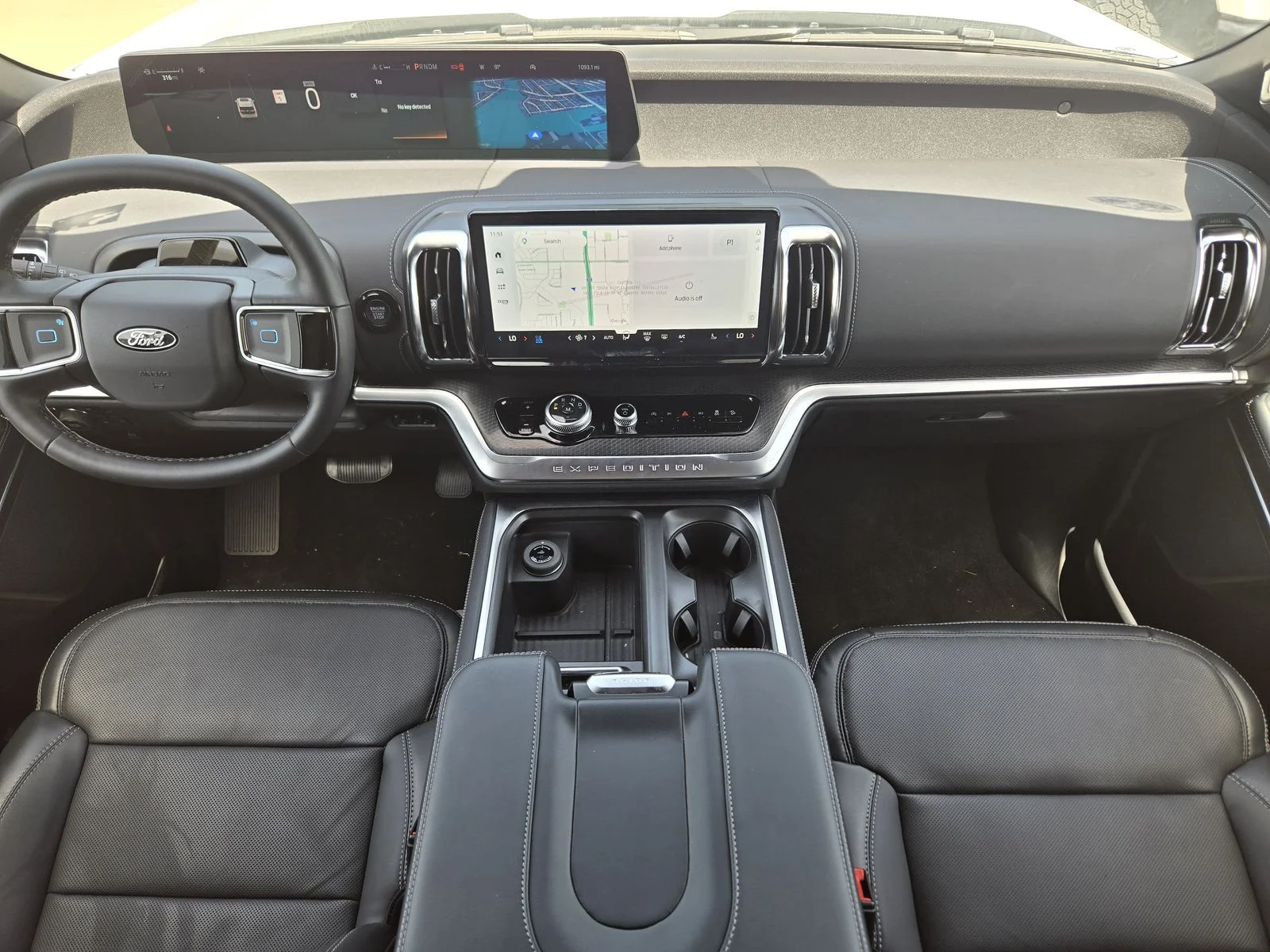 New 2026 Star White Metallic Tri-Coat Ford Platinum® image 18