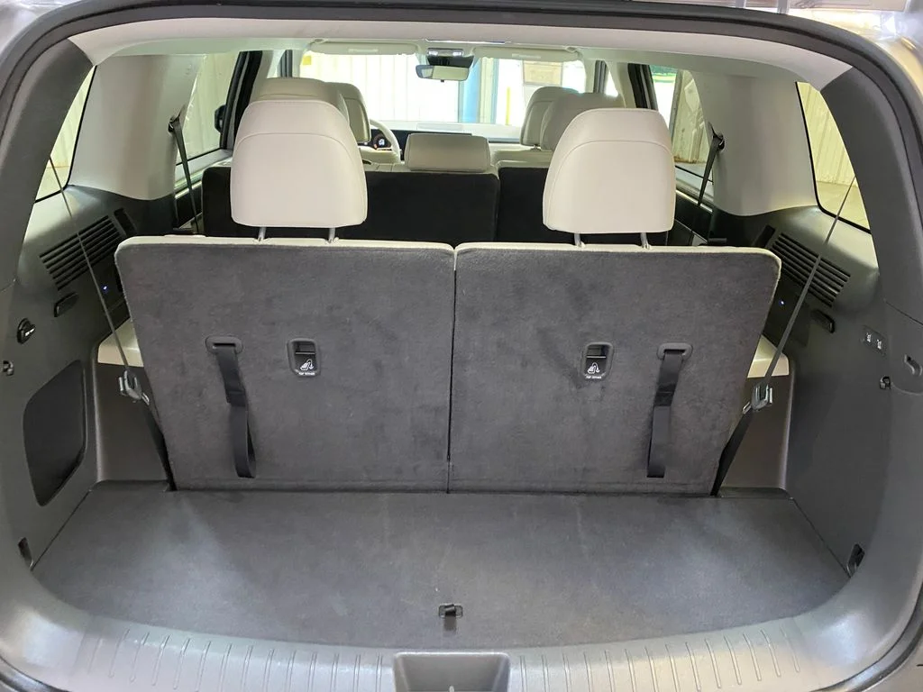 Used 2026 Silver Hyundai SEL image 30