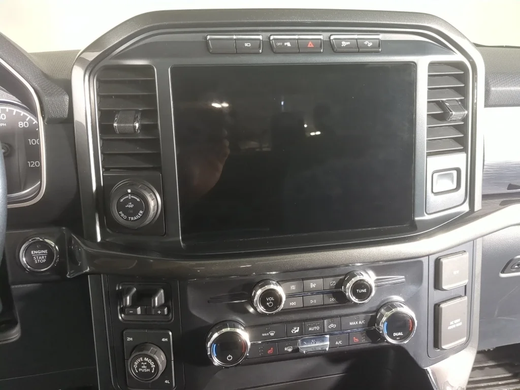 Used 2021 Velocity Blue Metallic Ford XLT image 26