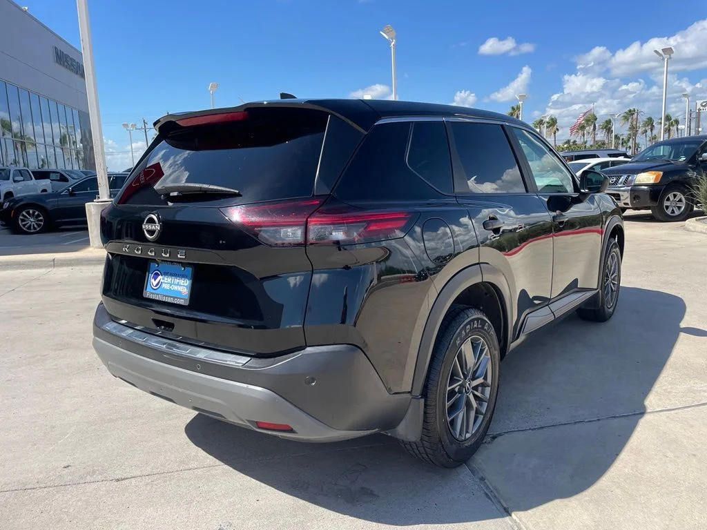 Used 2023 Black Nissan S image 4