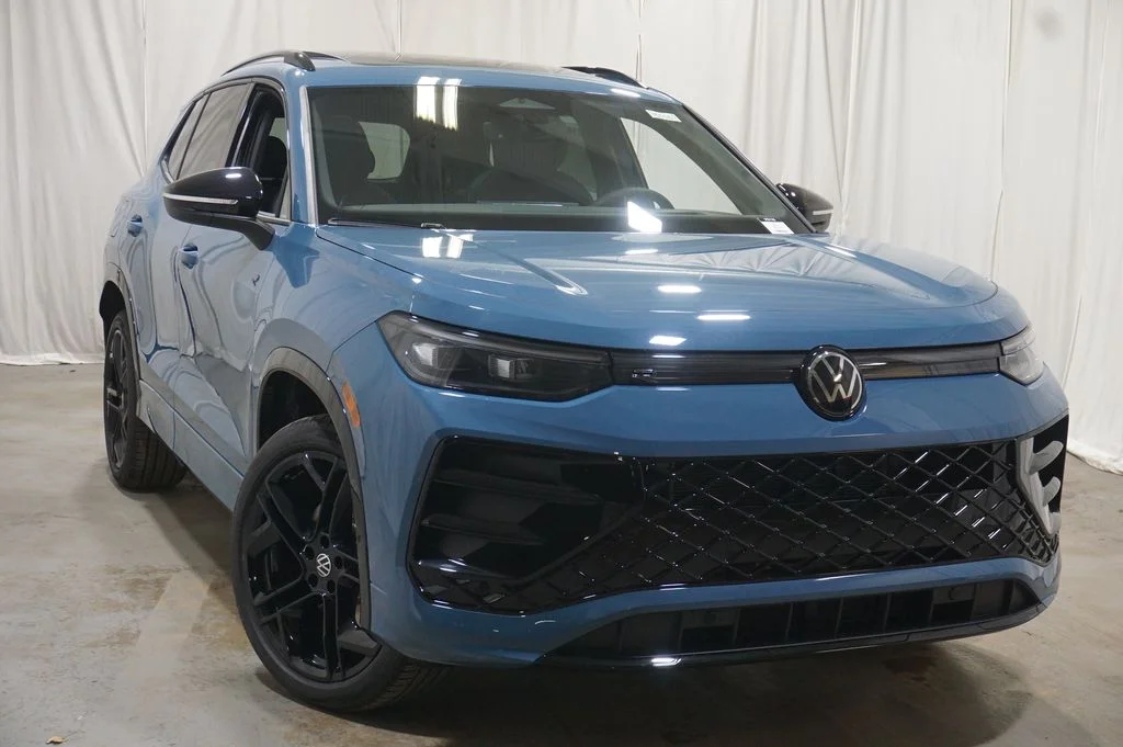 New 2026 Blue Volkswagen 2.0T SE R-Line Black image 4