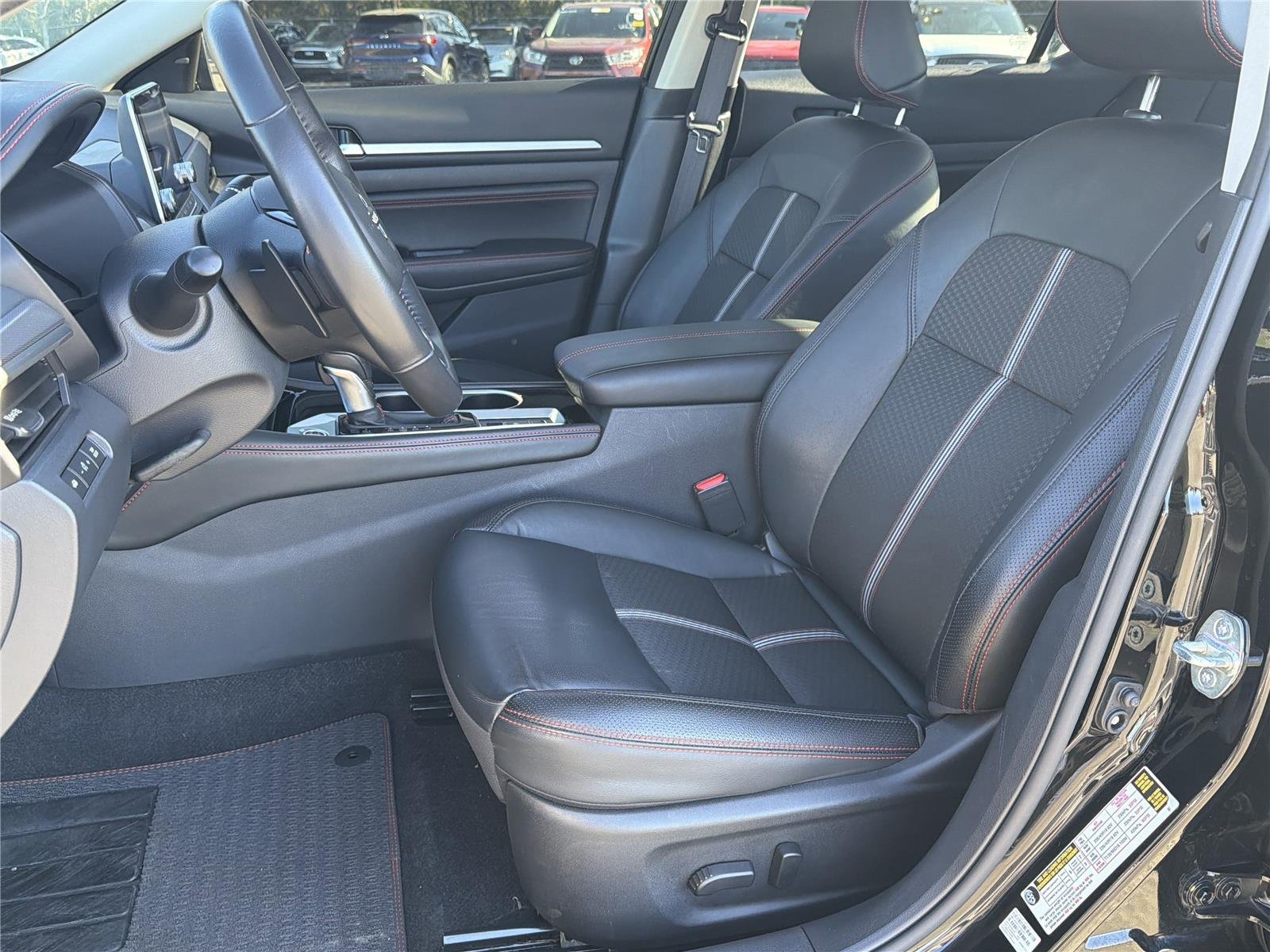 Used 2023 Super Black Nissan 2.5 SR image 16