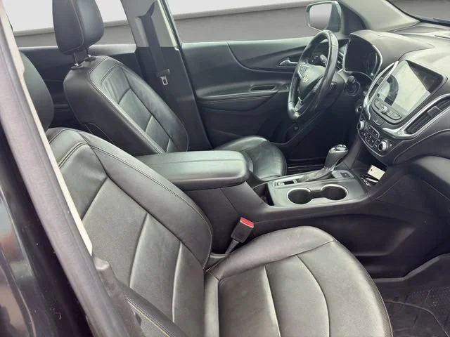 Certified Used 2020 MOSAIC BLACK METALLIC Chevrolet Premier image 9