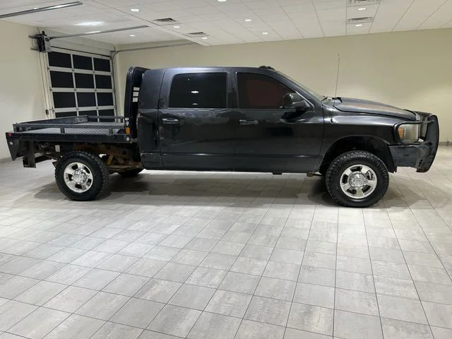 Used 2006 Black Dodge SLT image 6
