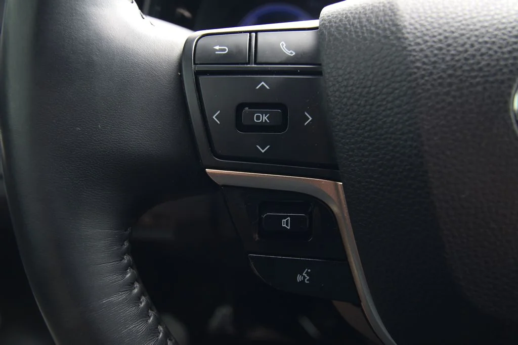 Used 2023 Black Toyota XLE image 19